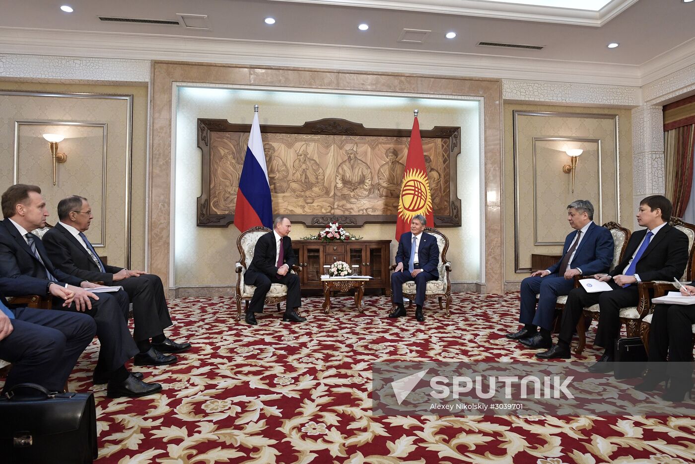Vladimir Putin pays official visit to Kyrgyzstan