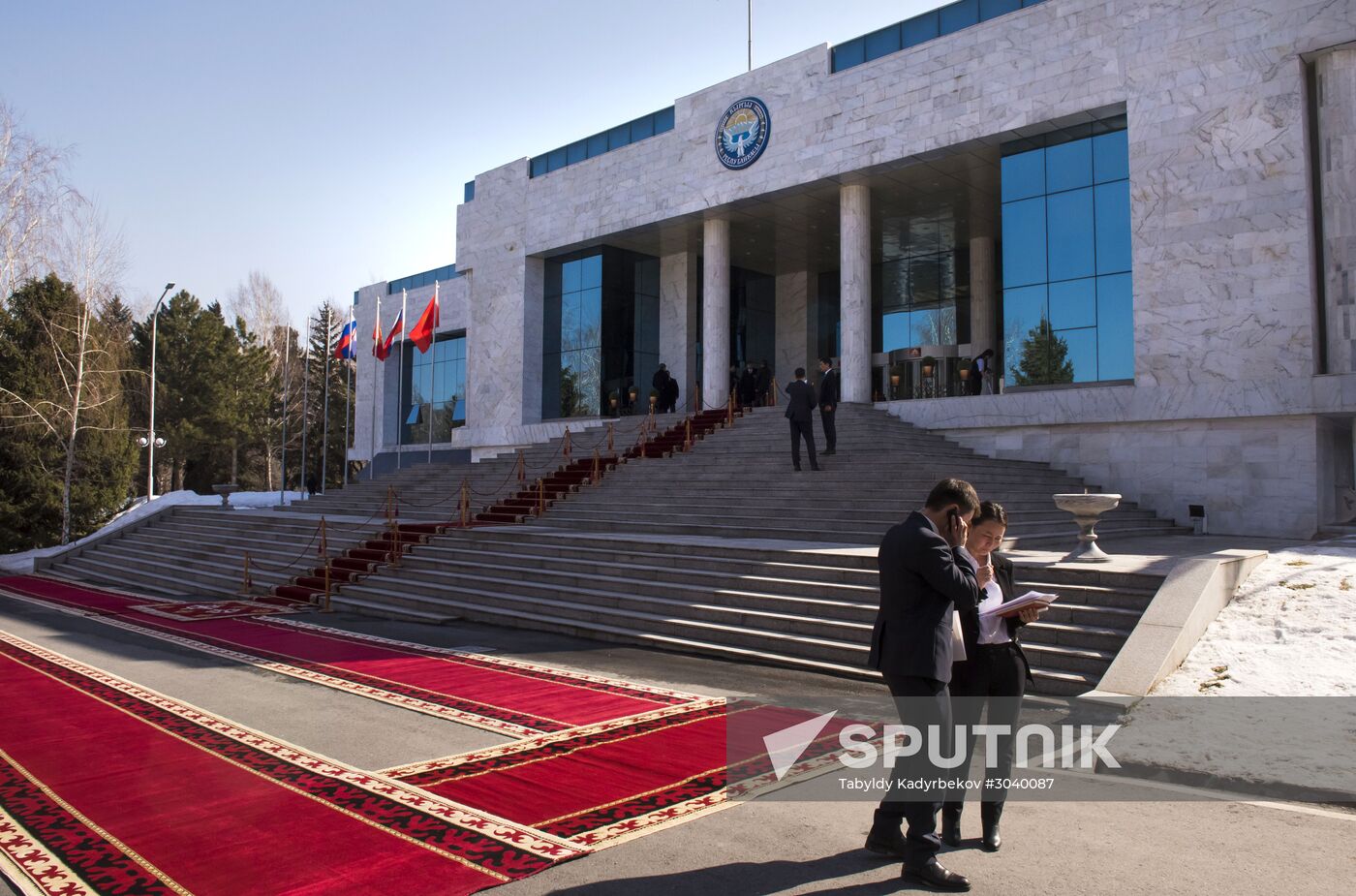 Vladimir Putin pays official visit to Kyrgyzstan