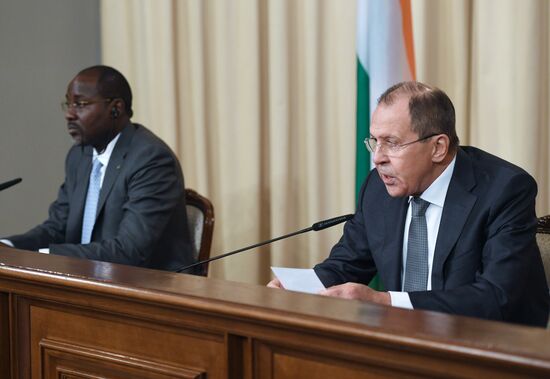 Foreign Minister Sergei Lavrov during talks with Foreign Minister of Niger Ibrahim Yacoubou