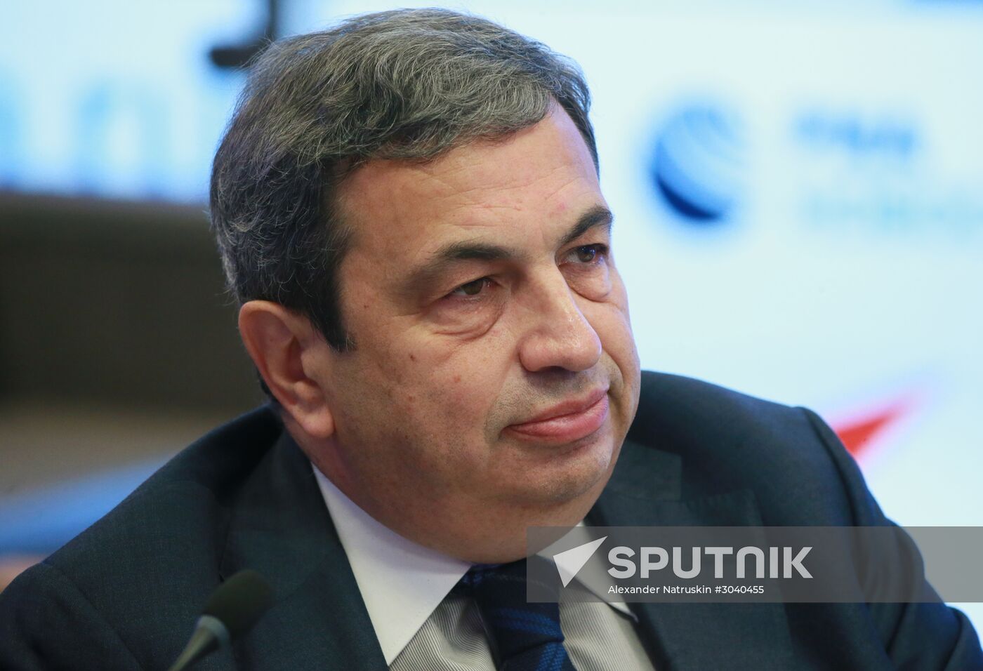 News conference "Growth strategy: Management and political decisions for 2017"