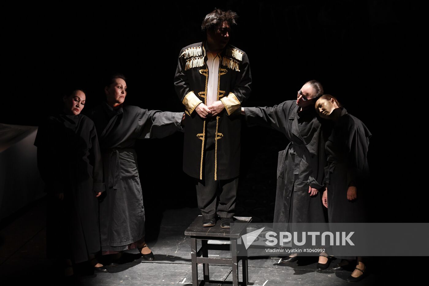 The Overcoat production at Golden Mask