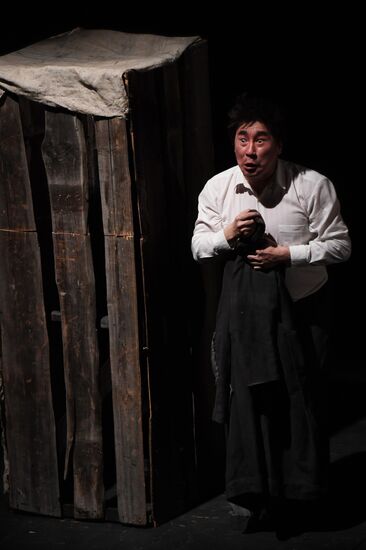 The Overcoat production at Golden Mask