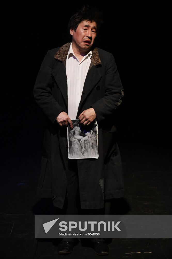 The Overcoat production at Golden Mask