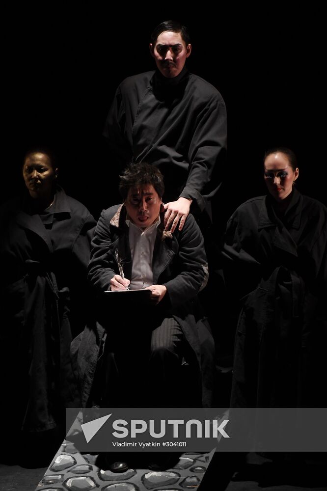 The Overcoat production at Golden Mask