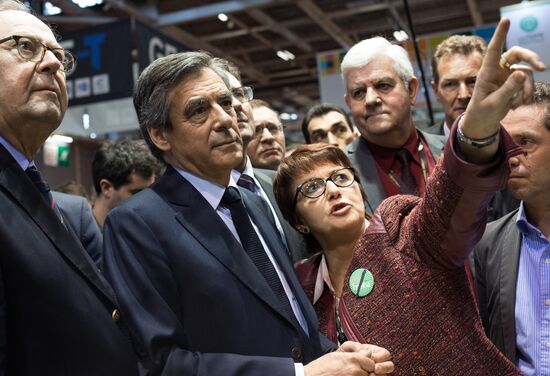 French presidential candidates visit agricultural show in Paris
