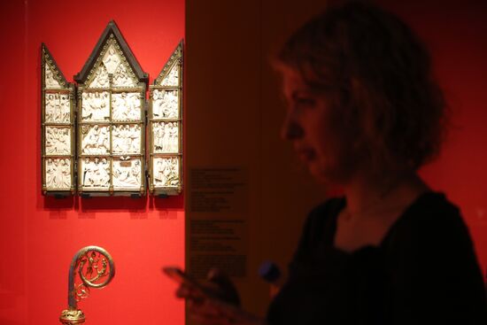 Opening of exhibition, Saint Louis IX and the Treasures of the Sainte-Chapelle