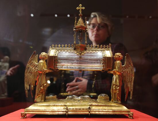 Opening of exhibition, Saint Louis IX and the Treasures of the Sainte-Chapelle