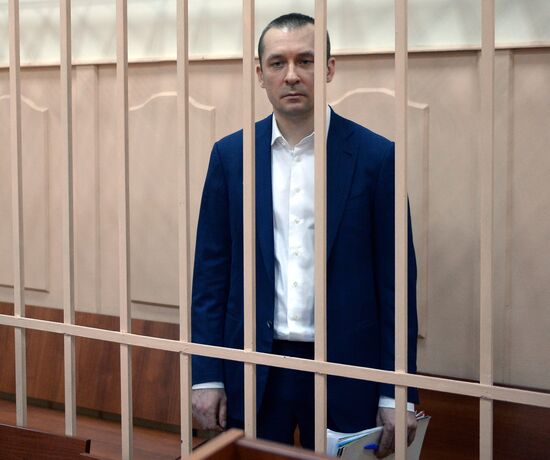 Court hears motion on extended arrest for Dmitry Zakharchenko