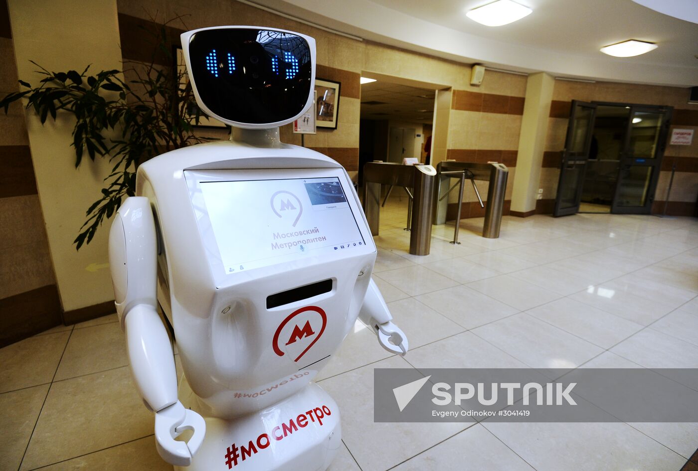 Assistant robot Metrosha to operate in Moscow Metro