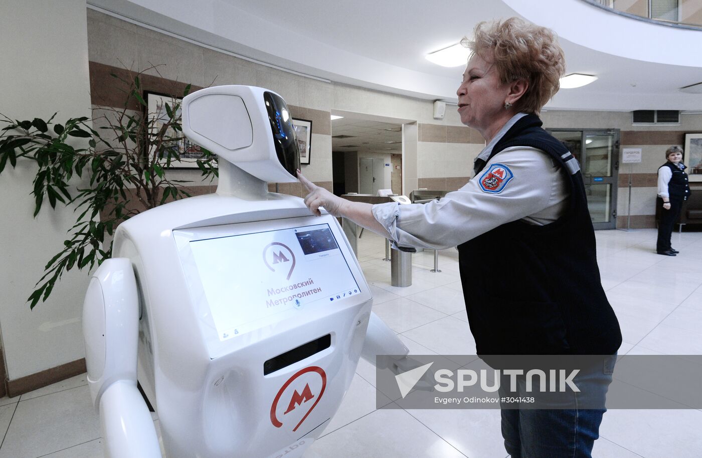 Assistant robot Metrosha to operate in Moscow Metro
