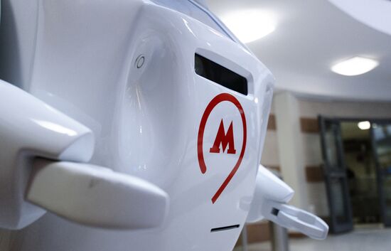 Assistant robot Metrosha to operate in Moscow Metro