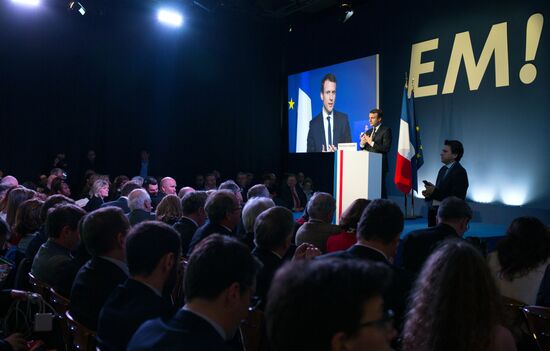 French presidential candidate Emmanuel Macron presents his program