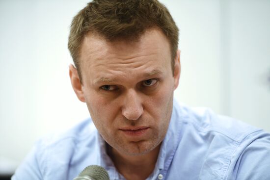Alexei Navalny speaks live on Ekho Moskvy radio