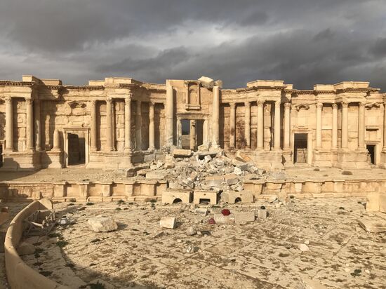 Palmyra recaptured by Syrian Arab Army backed by Russian Air Force