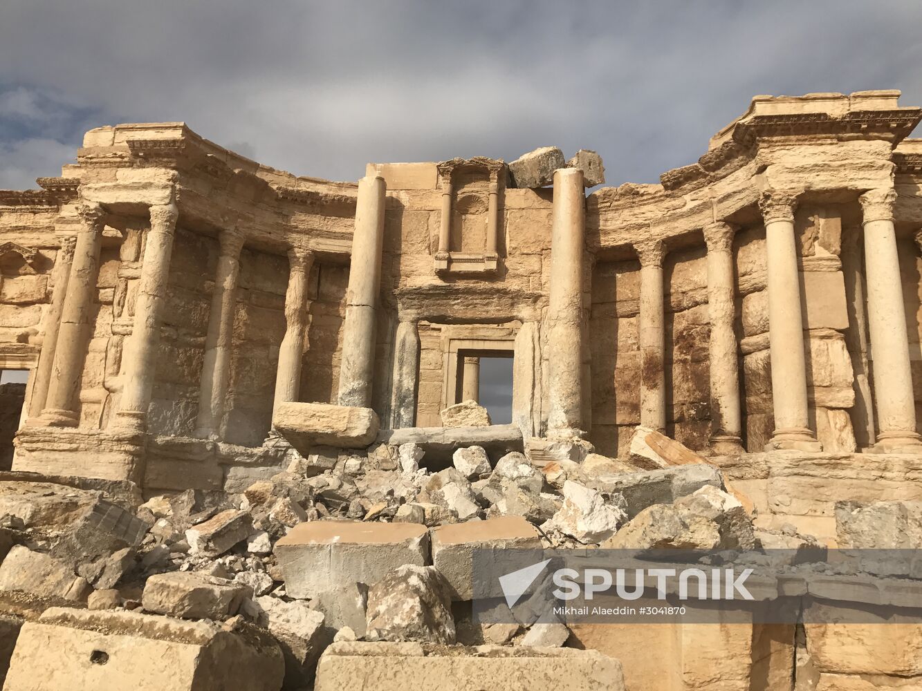 Palmyra recaptured by Syrian Arab Republic forces backed by Russian Aerospace Force