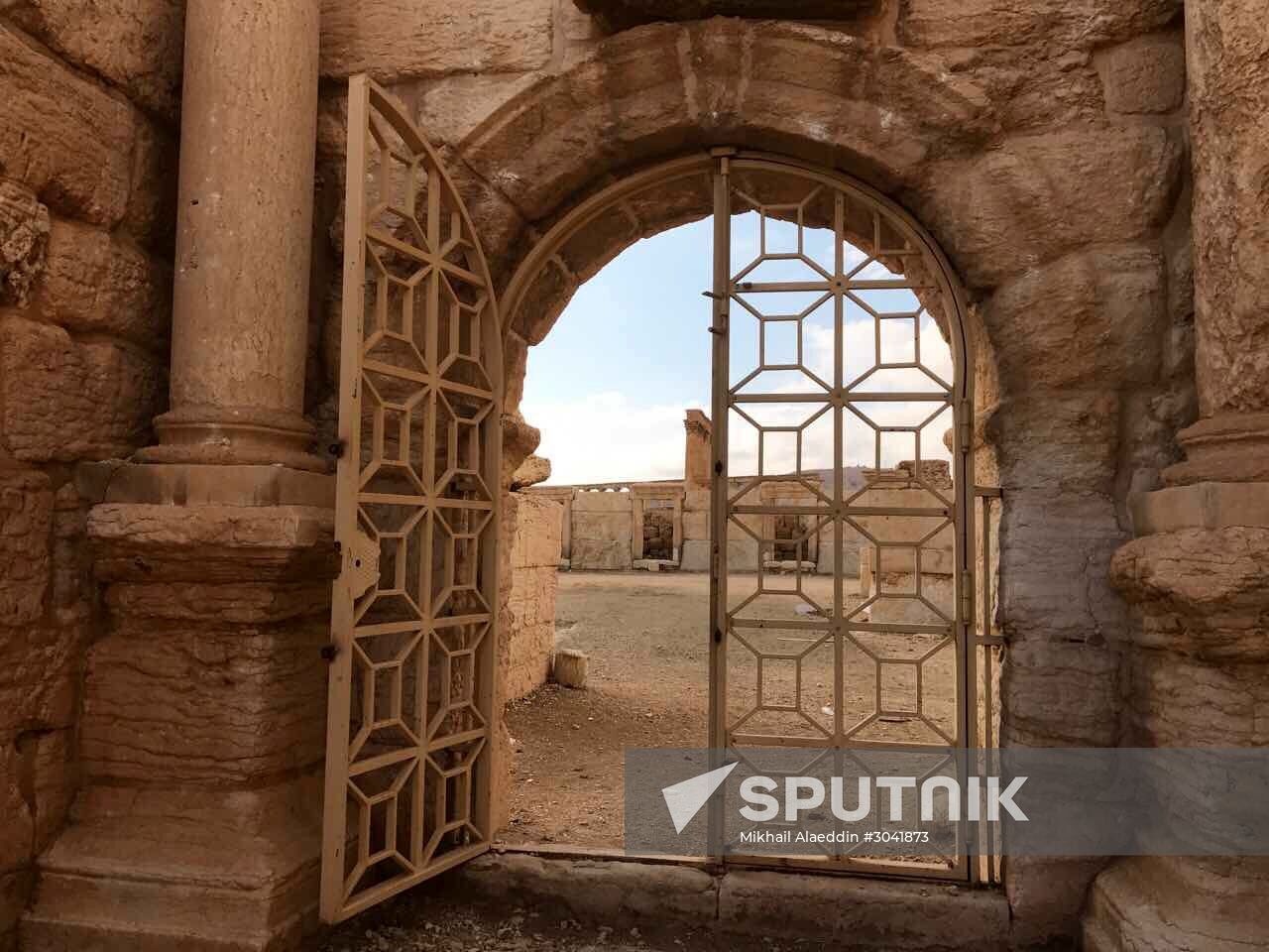 Palmyra recaptured by Syrian Arab Republic forces backed by Russian Aerospace Force