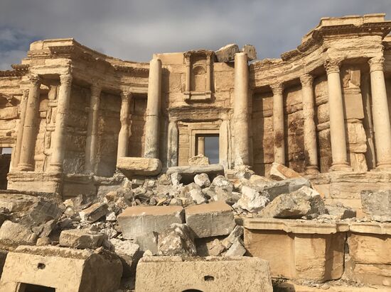 Palmyra recaptured by Syrian Arab Army backed by Russian Air Force