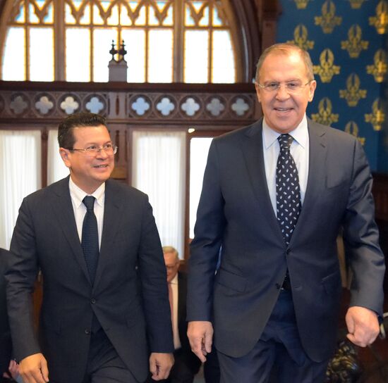 Foreign Minister Sergei Lavrov meets with Salvadoran counterpart