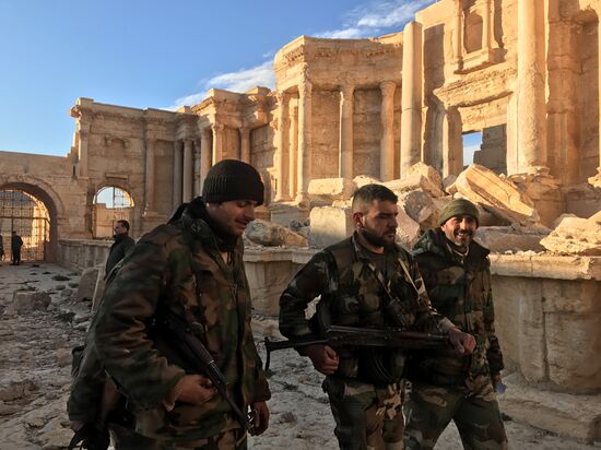 Palmyra recaptured by Syrian Arab Army backed by Russian Air Force