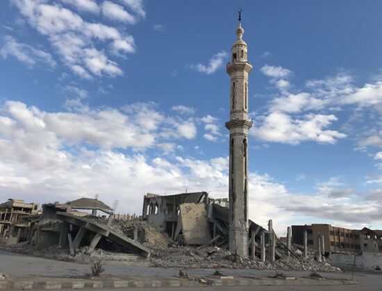 Palmyra recaptured by Syrian Arab Army backed by Russian Air Force