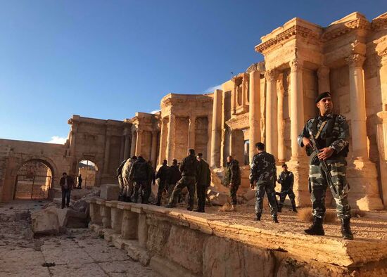 Palmyra recaptured by Syrian Arab Army backed by Russian Air Force