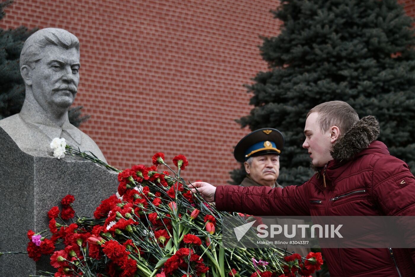 Flowers laid at Stalin's grave