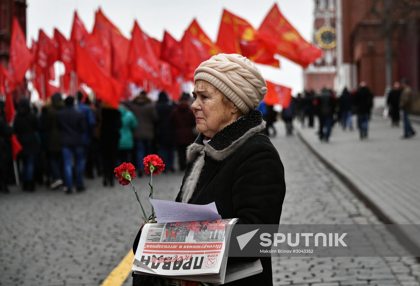 Flowers laid at Stalin's grave