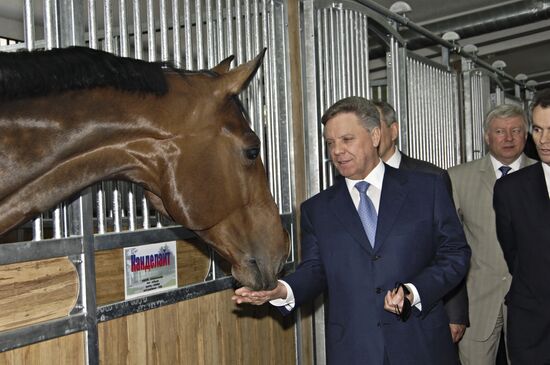 Boris Gromov's visit to Otrada equestrian club