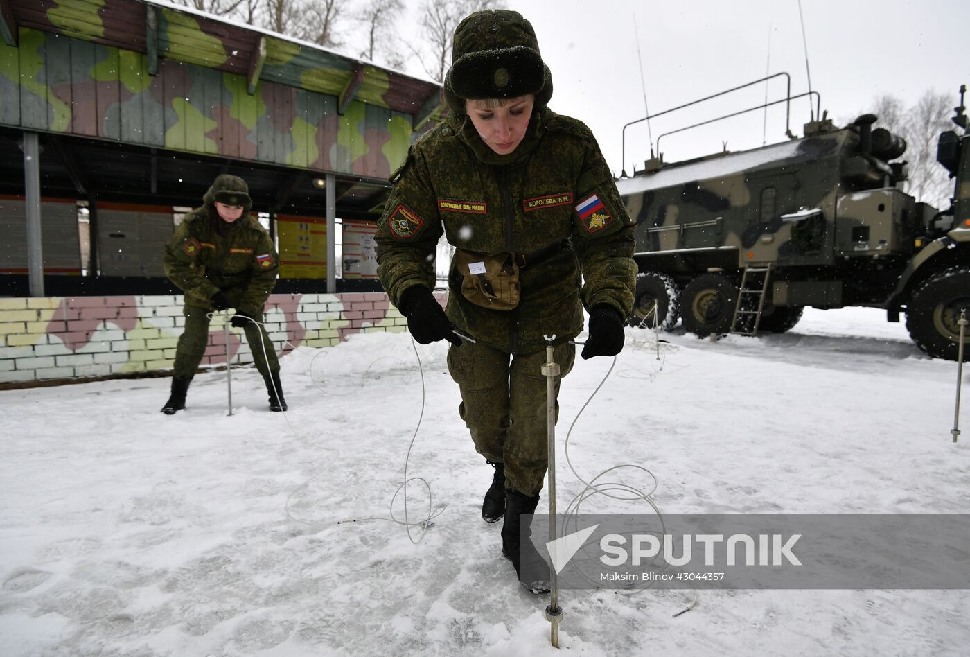 "Make-up under Camouflage" beauty contest