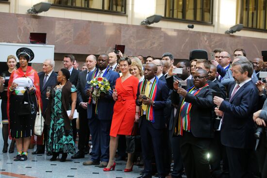 Opening of exhibiton dedicated to 25th anniversary of diplomatic relations between Russia and South Africa