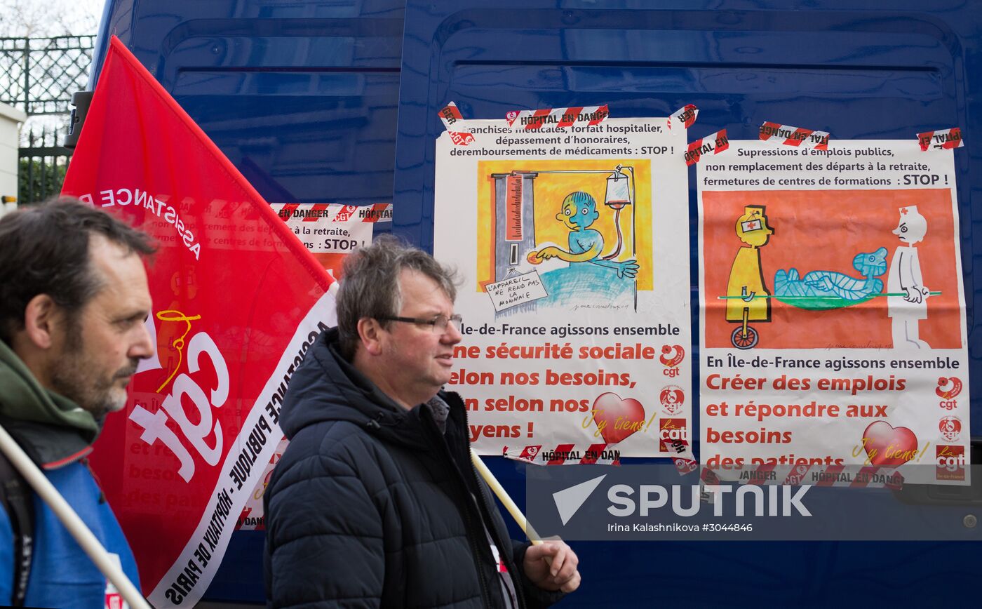 French presidential candidate Mélenchon attends medics' rally in Paris