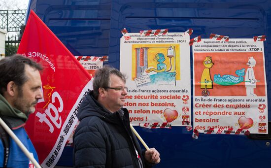 French presidential candidate Mélenchon attends medics' rally in Paris