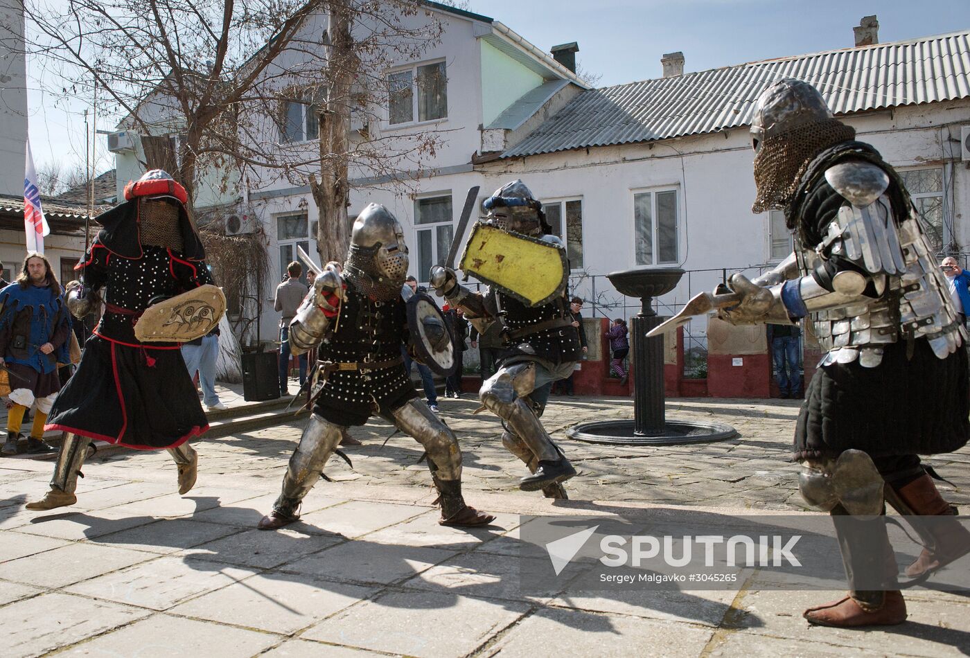 "Joust for Those Beautiful Dames" theatrical show in Crimea
