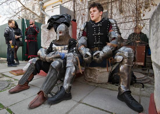"Joust for Those Beautiful Dames" theatrical show in Crimea