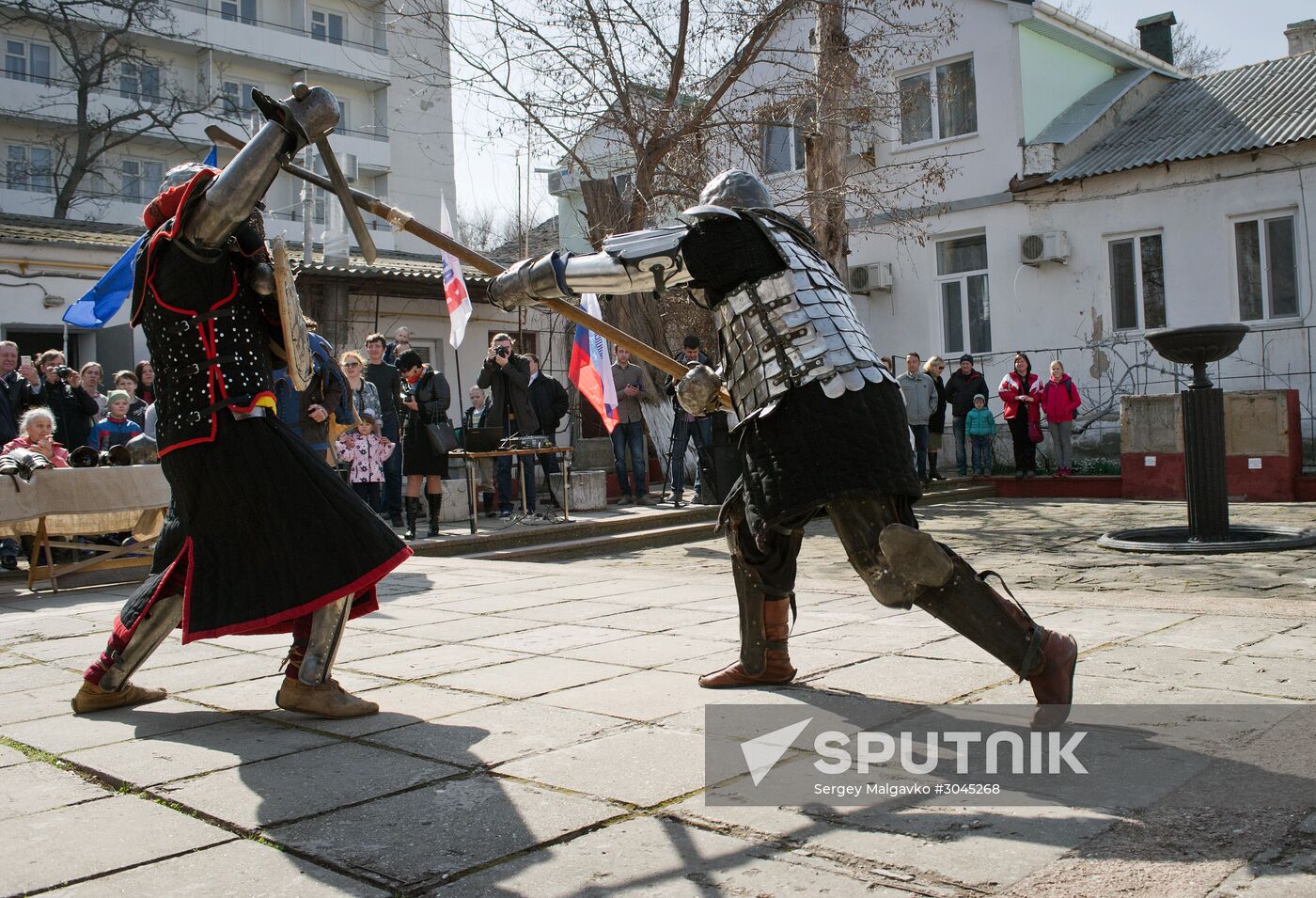 "Joust for Those Beautiful Dames" theatrical show in Crimea