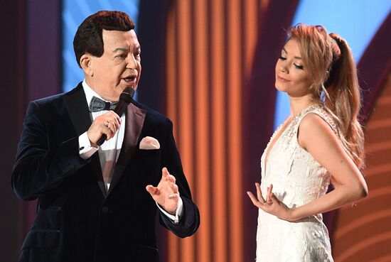 Holiday show by Valentin Yudashkin