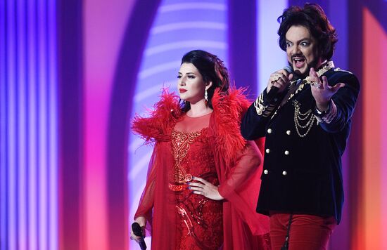 Valentin Yudashkin's show