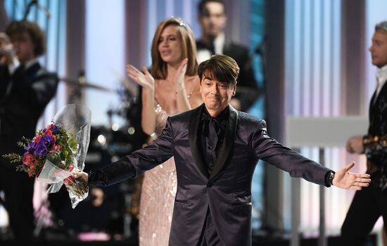 Valentin Yudashkin's show