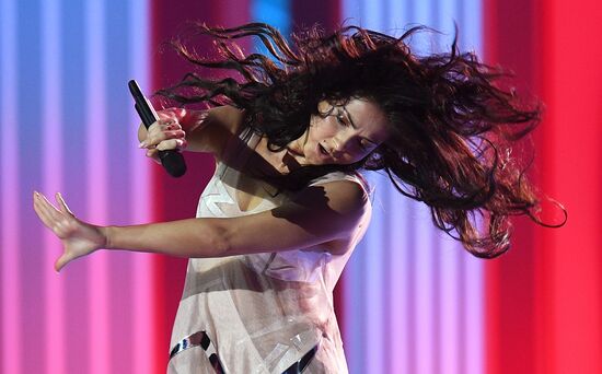 Valentin Yudashkin's show