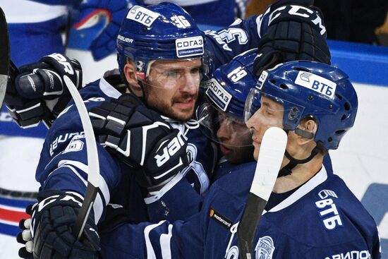 Ice hockey. KHL. Dynamo Moscow vs. SKA