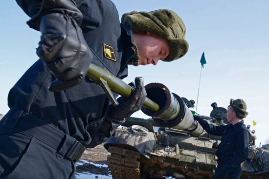 Regional stage of 2017 Tank Biathlon in Khabarovsk