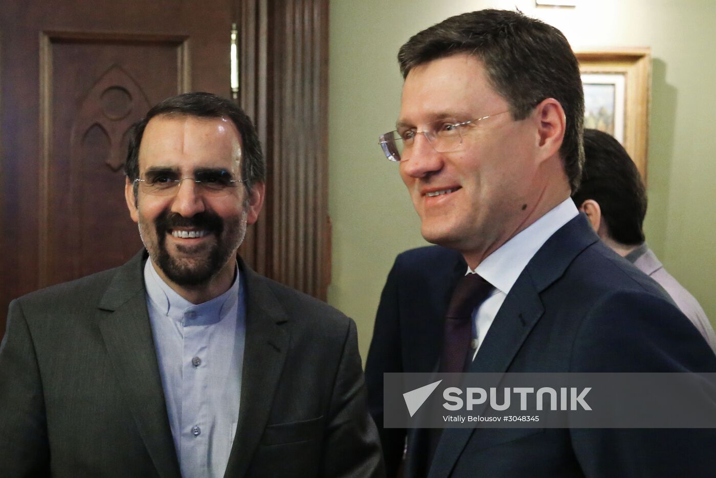 Russian Deputy Prime Minister Igor Shuvalov meets with Iranian Communications Minister Mehdi Sanayee