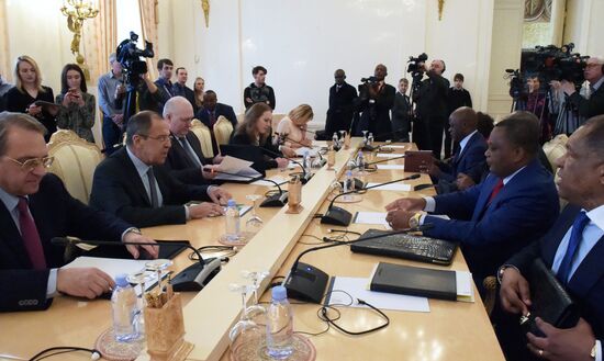 Sergei Lavrov meets with Congolese Foreign Minister Jean-Claude Gakosso