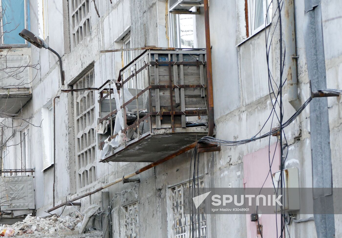 Aftermath of shelling in the town of Luganskoye in the Donetsk Region