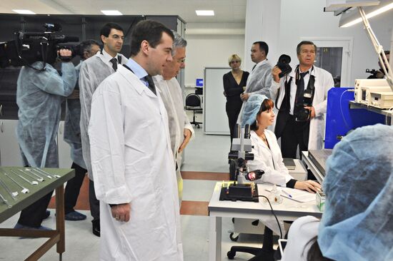Dmitry Medvedev tours IRE-Polus