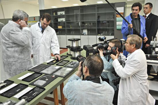 Dmitry Medvedev tours IRE-Polus