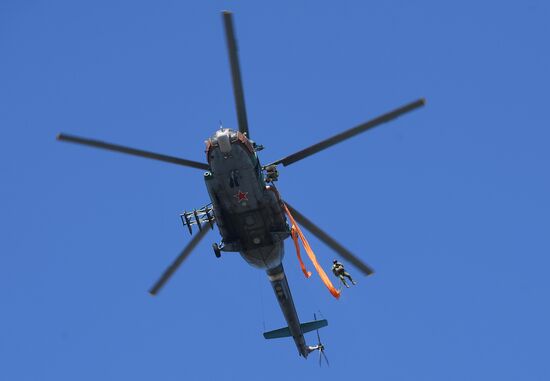 Vityaz special unit does parachute training