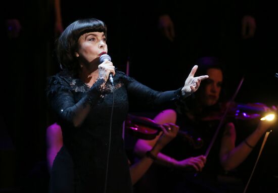 Mireille Mathieu's concert "Love Story"