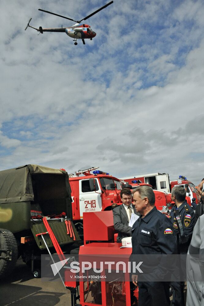 Boris gromov during Moscow Region Emergencies Ministry's drill