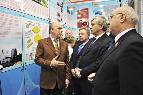 Georgy Poltavchenko and Boris Gromov at exhibiton in Crocus Expo center